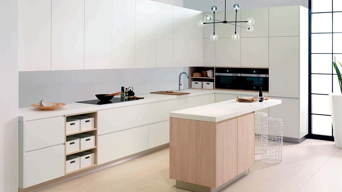 advantages-and-drawbacks-of-using-white-cabinets-in-your-kitchen