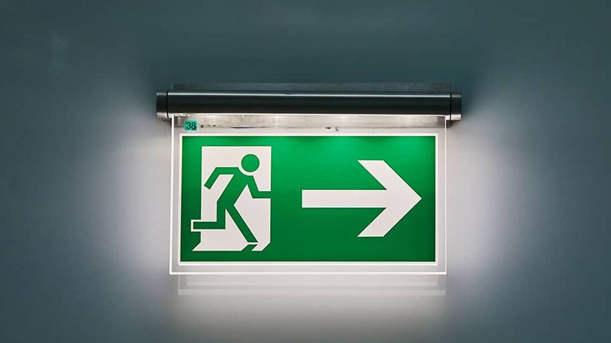 exit-signs-are-of-great-help-if-fire-breaks-out-in-the-building