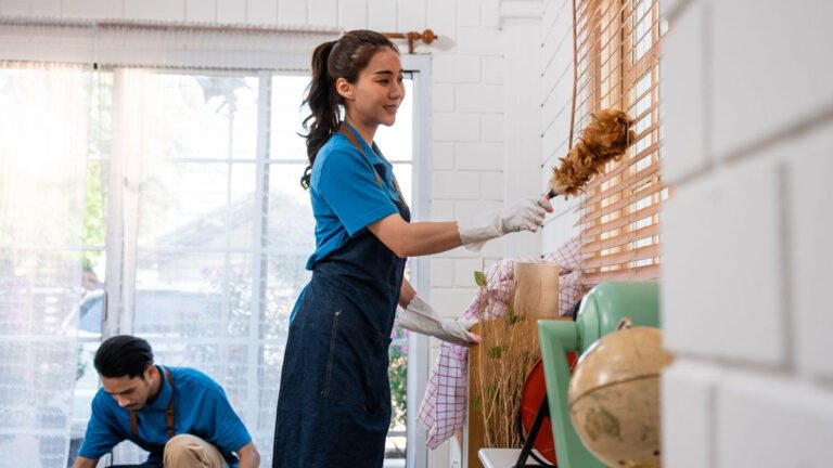 how-to-get-hold-of-the-best-cleaning-services-for-your-home