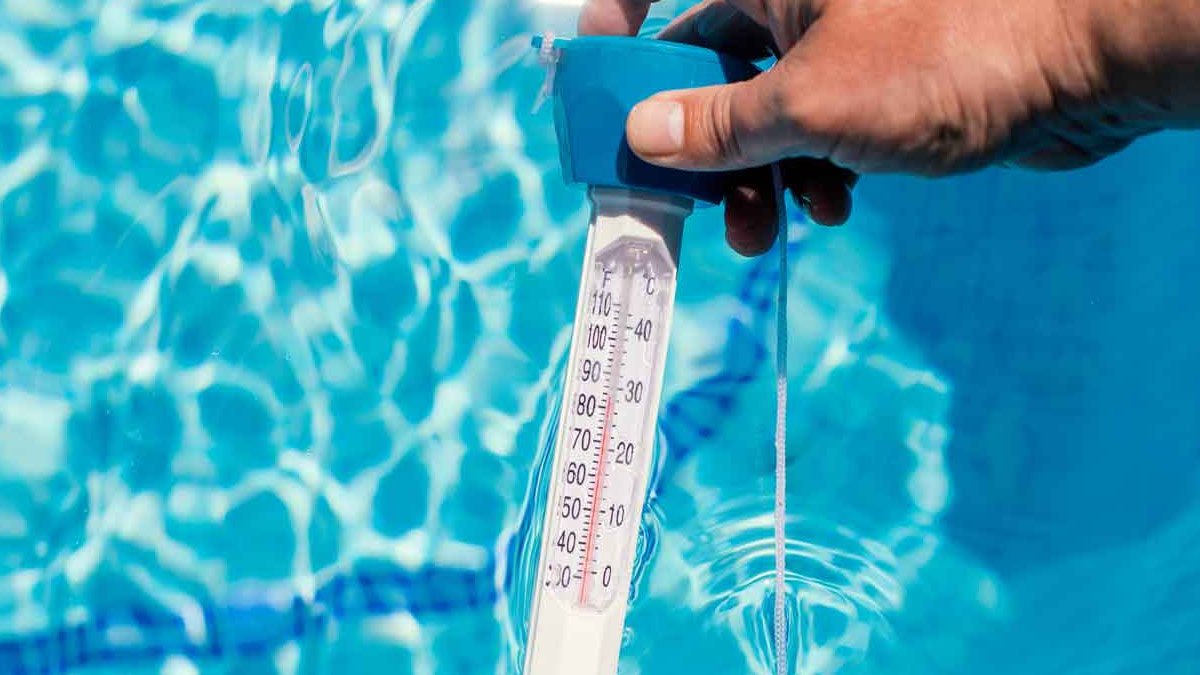 how-to-maintain-swimming-pool-water-temperature
