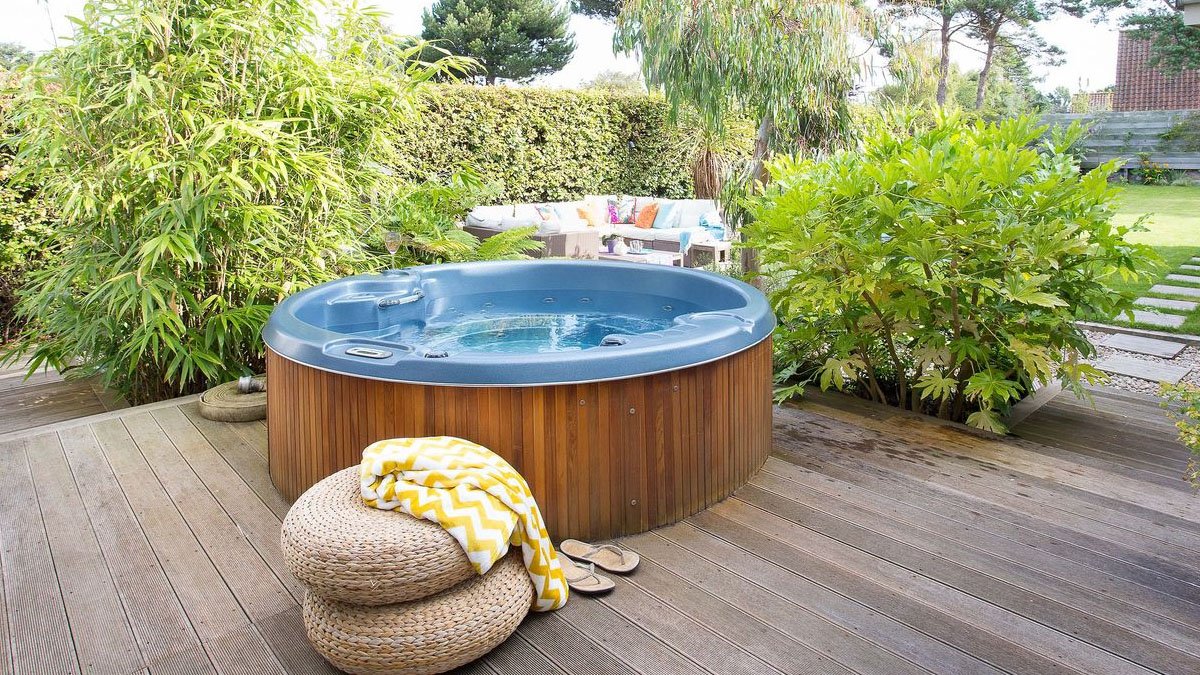 regular-cleaning-keeps-your-hot-tub-in-good-condition