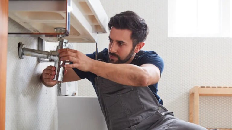 simple-ways-to-deal-with-house-bathroom-plumbing-problems